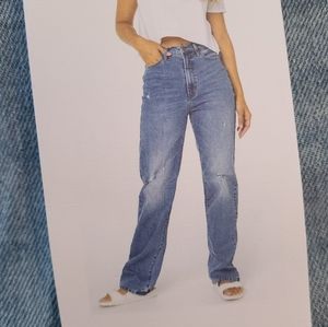 NWT Celebrity Pink High Rise Relaxed Straight Jeans Size 15/32